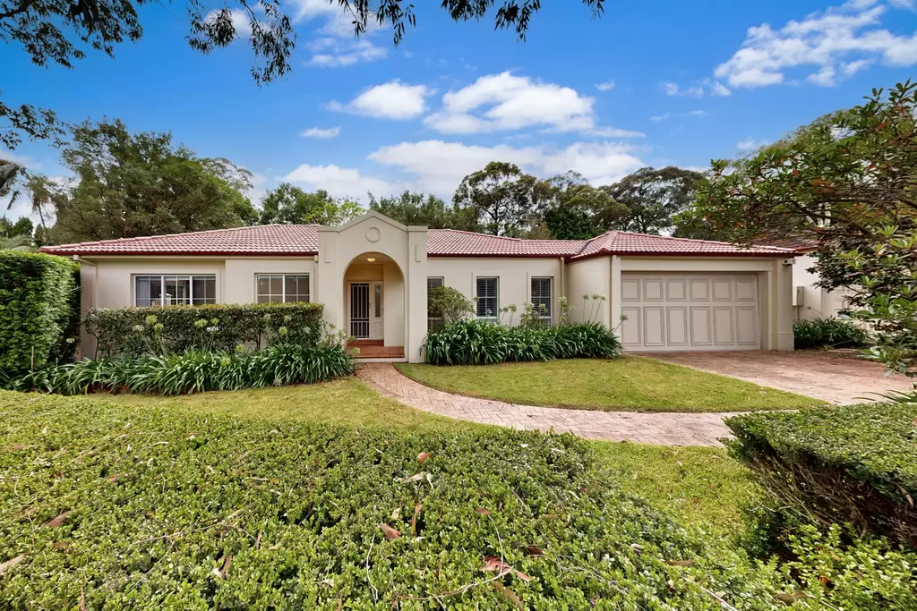 2 Hillcrest Drive, St Ives Leased by Chan Yahl