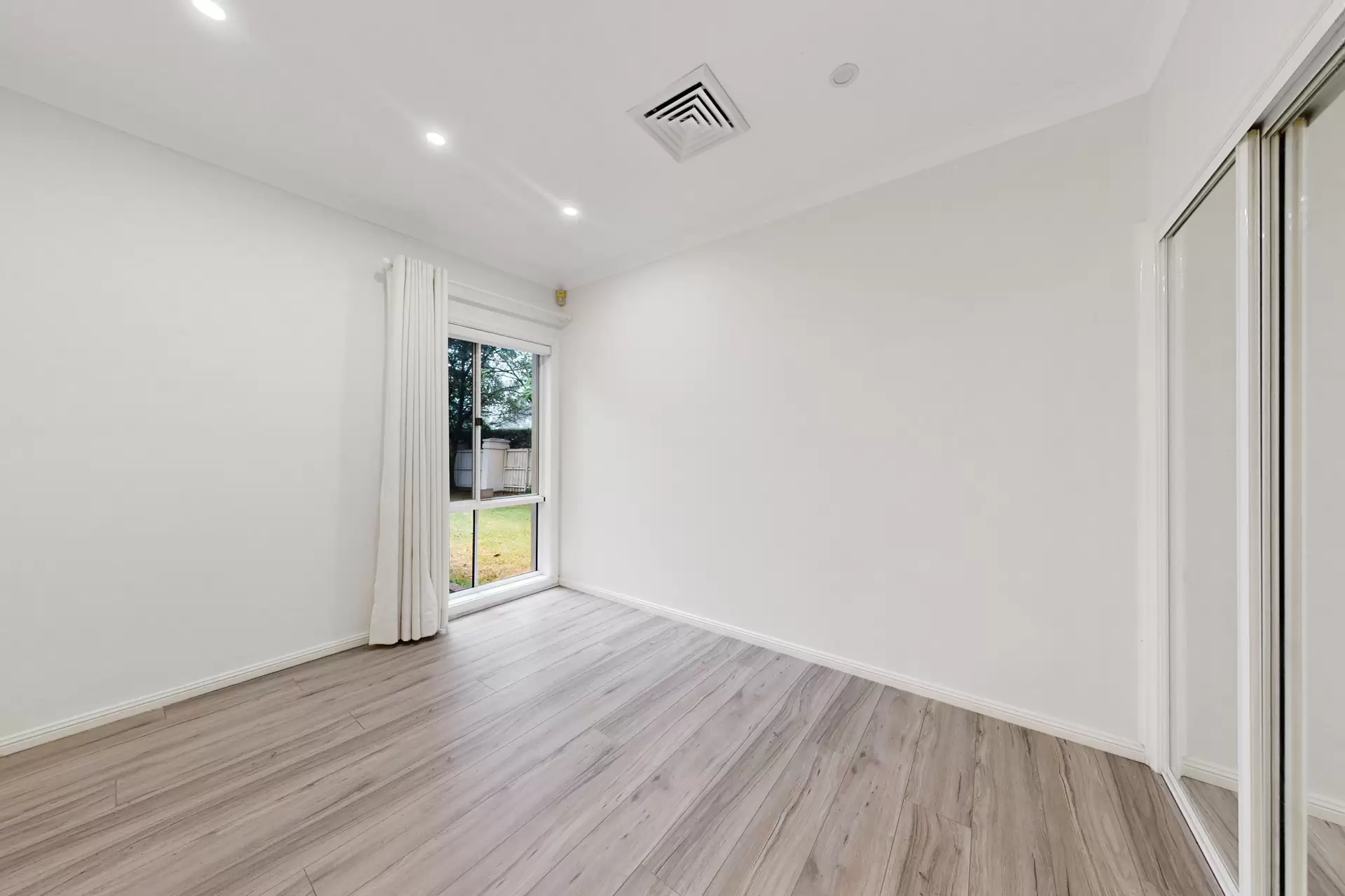 2 Hillcrest Drive, St Ives Leased by Chan Yahl - image 10