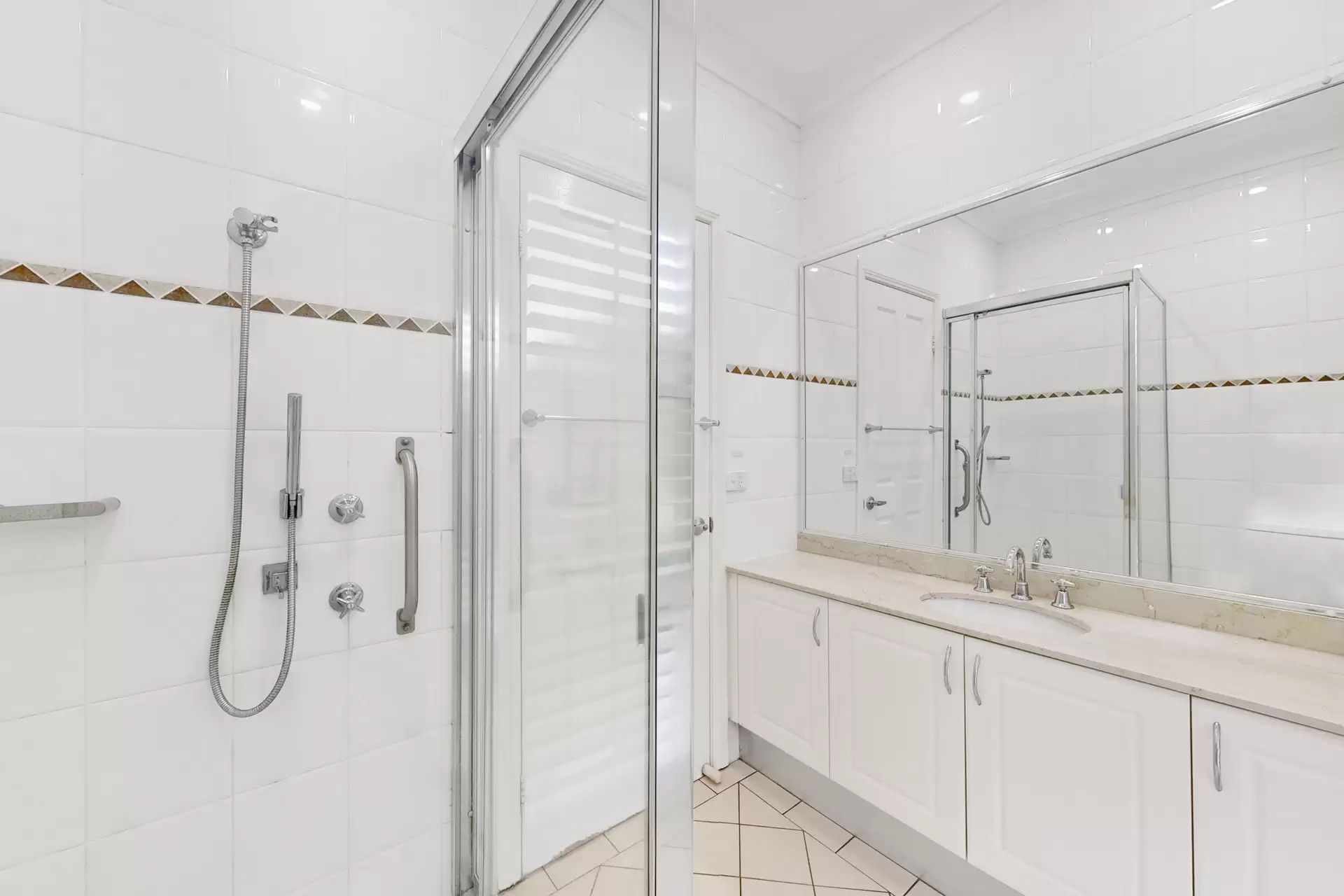 2 Hillcrest Drive, St Ives Leased by Chan Yahl - image 7