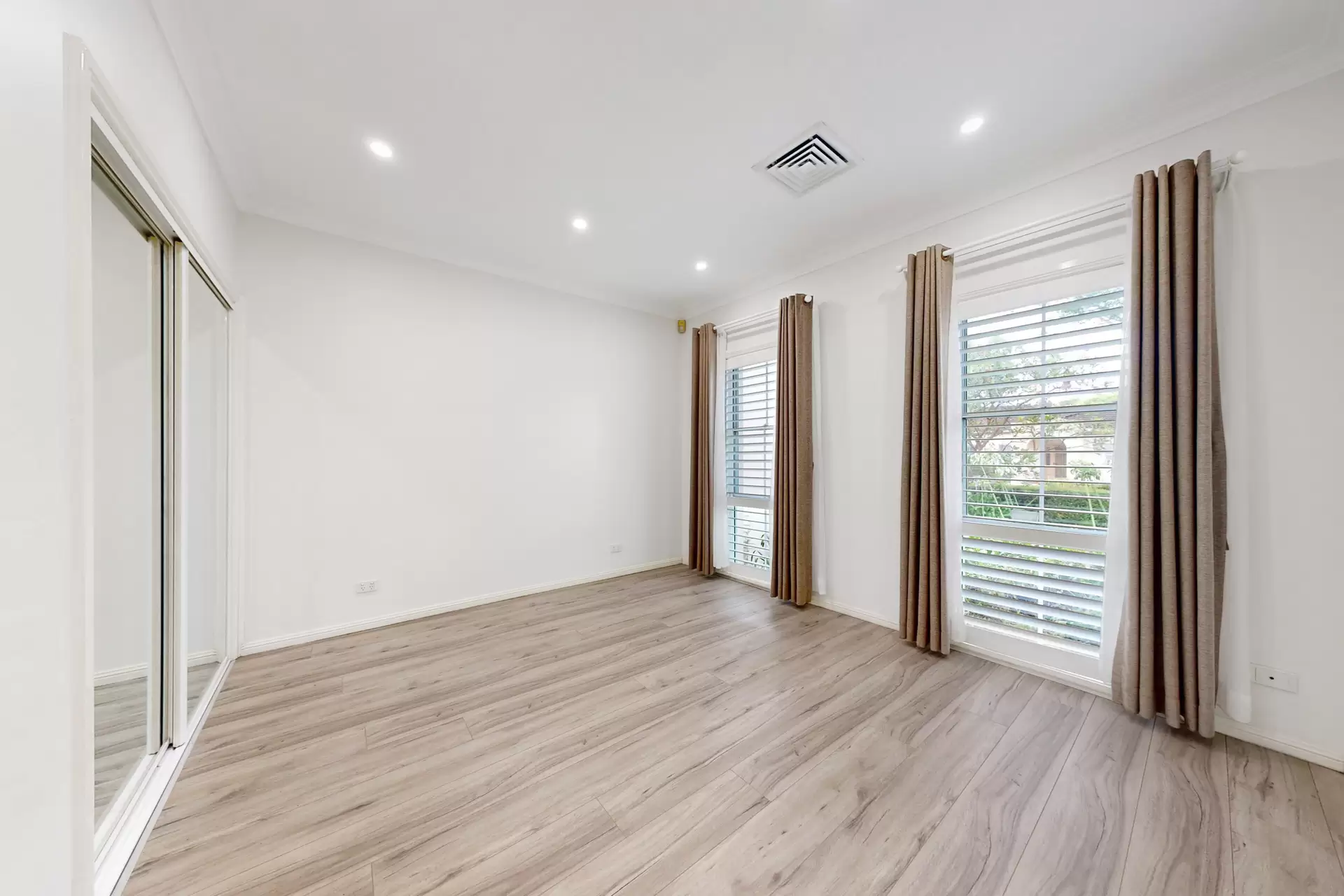 2 Hillcrest Drive, St Ives Leased by Chan Yahl - image 6