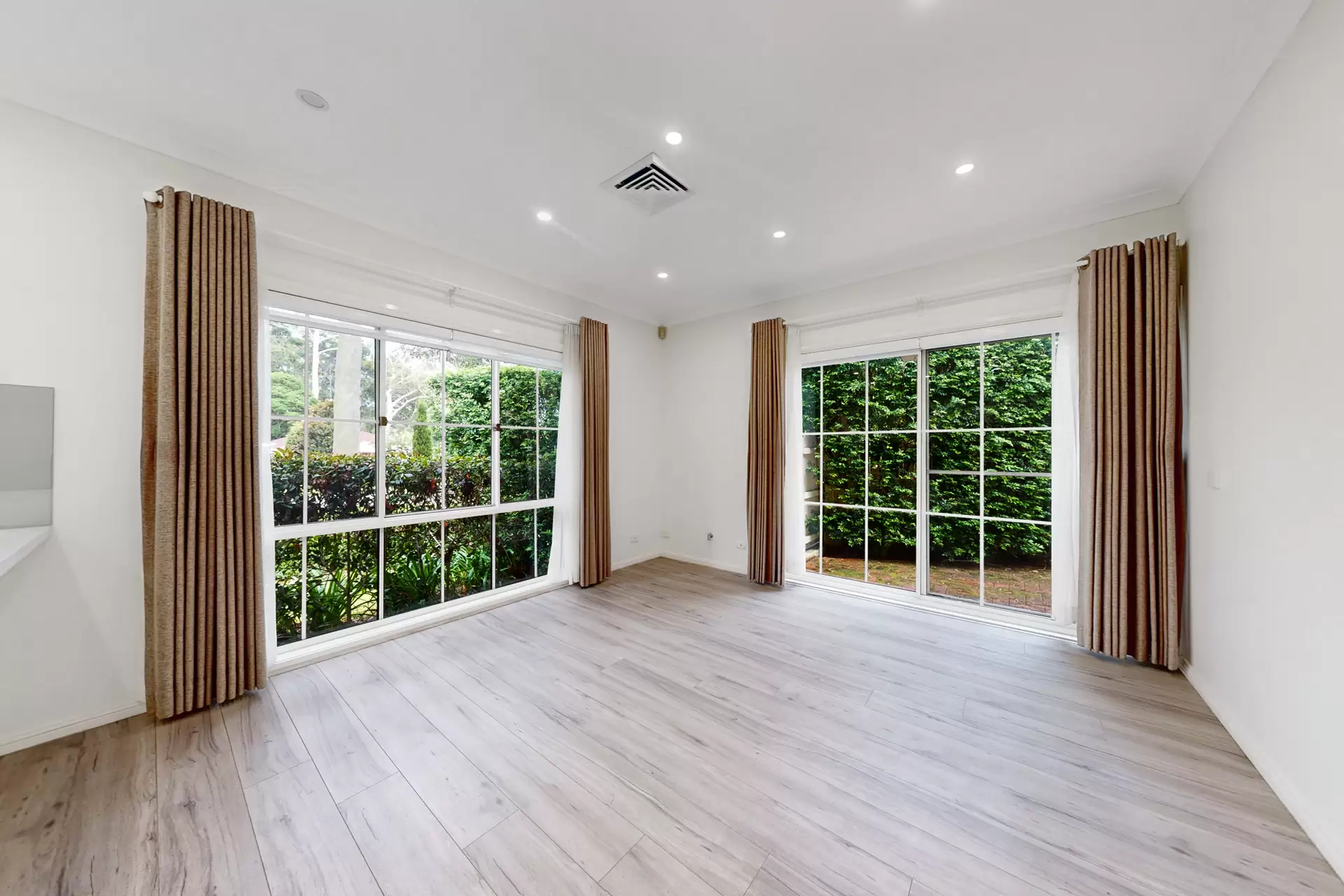2 Hillcrest Drive, St Ives Leased by Chan Yahl - image 2