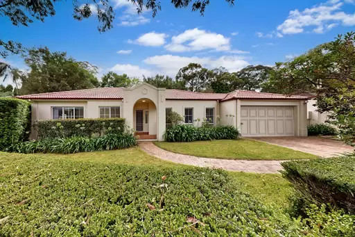 2 Hillcrest Drive, St Ives Leased by Chan Yahl