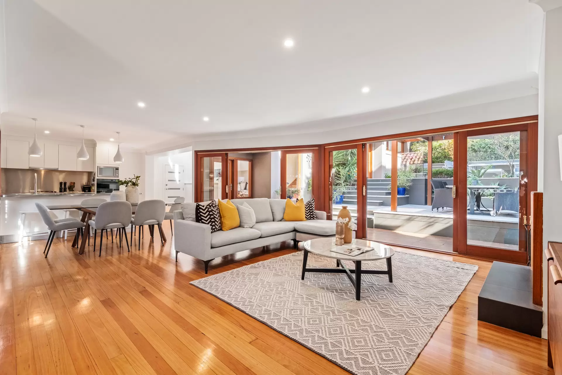 49 Dalrymple Avenue, Chatswood Auction by Chan Yahl - image 2