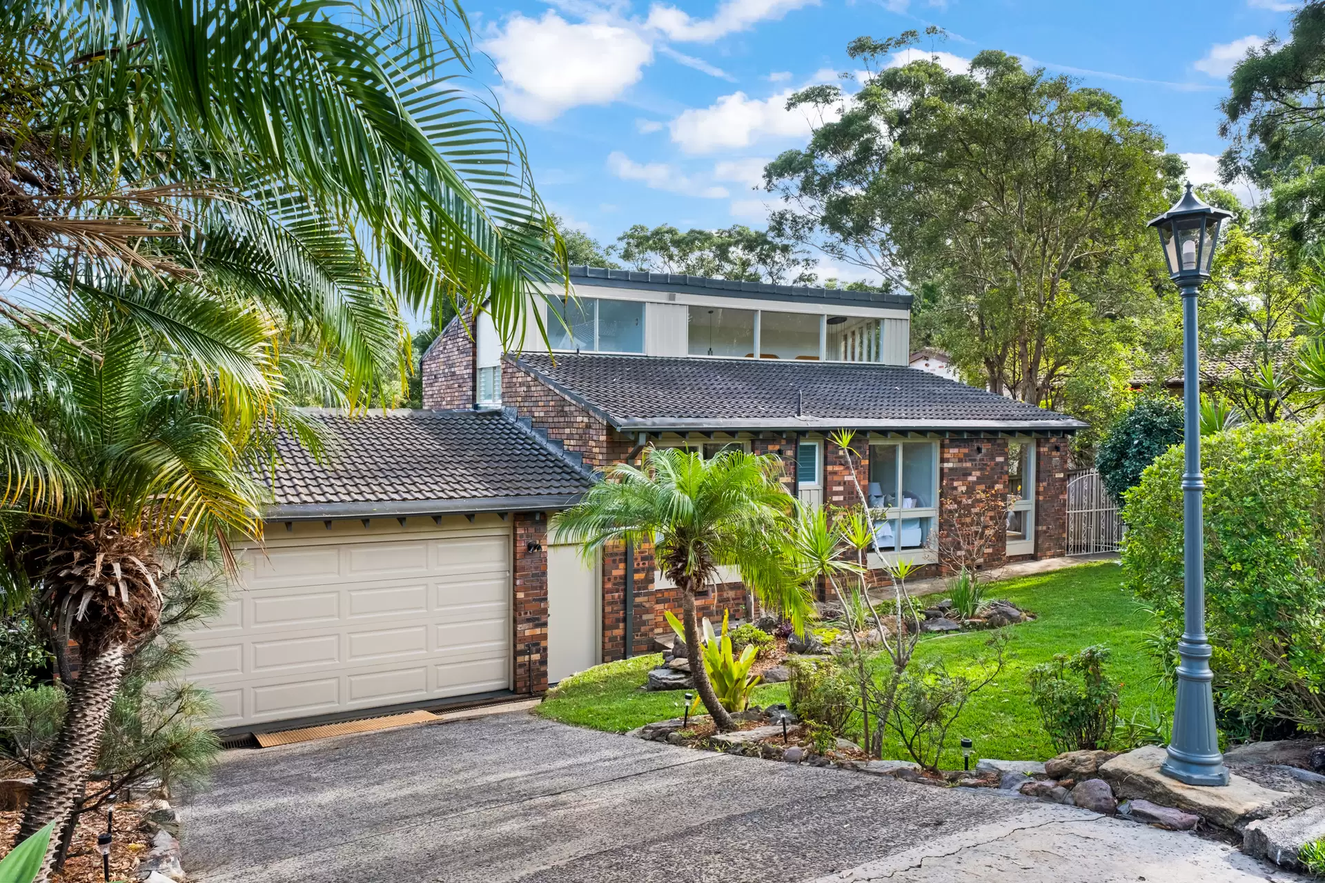 115 St Johns Avenue, Gordon Auction by Chan Yahl - image 1