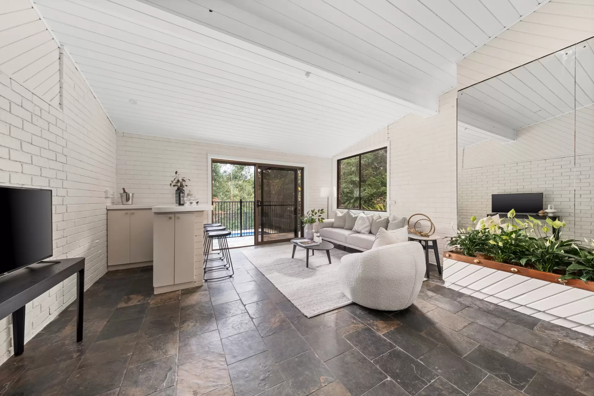 115 St Johns Avenue, Gordon Auction by Chan Yahl - image 21