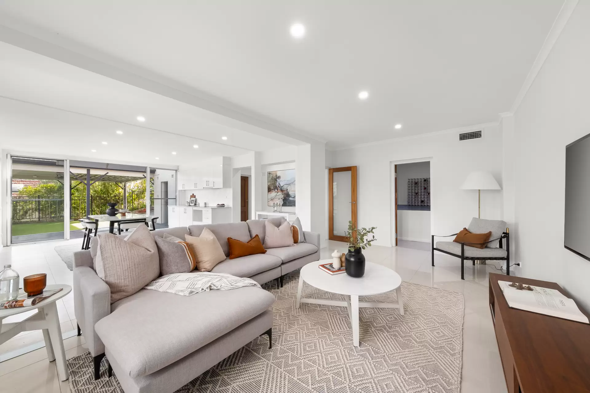 19 Fairlight Avenue, East Killara Auction by Chan Yahl - image 23