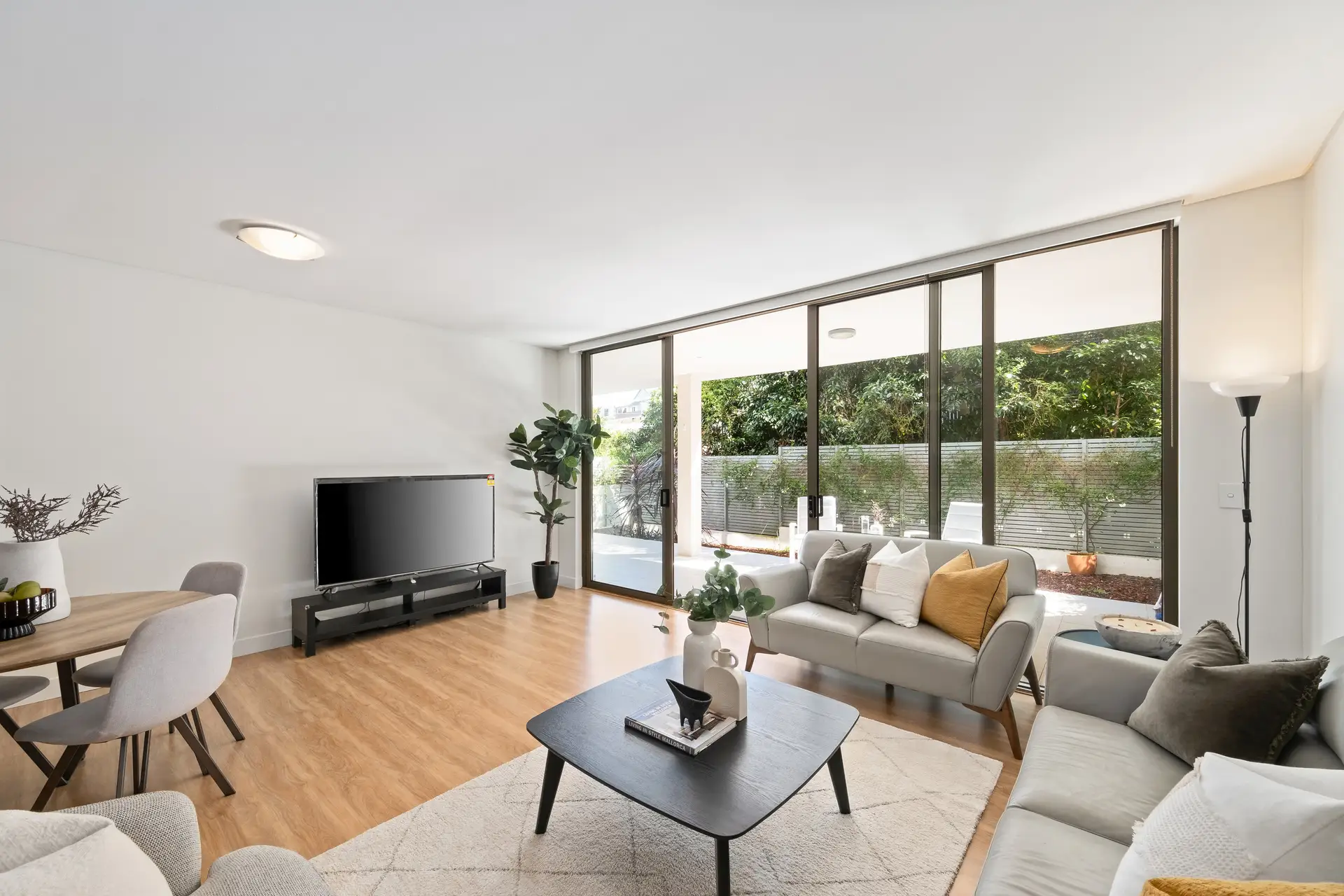 206/2-8 Bruce Avenue, Killara Sold by Chan Yahl - image 1