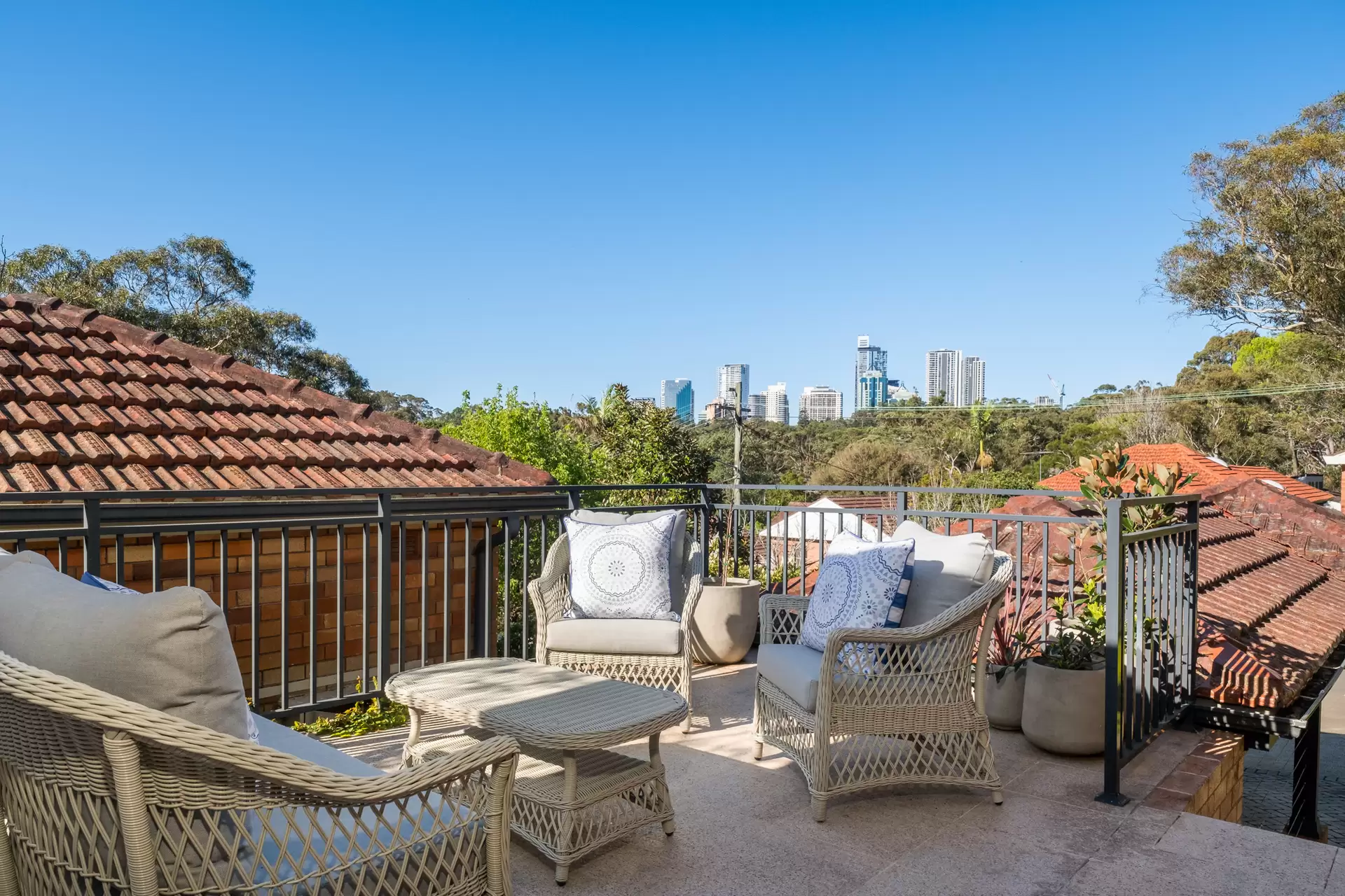 4 Colwell Crescent, Chatswood Sold by Chan Yahl - image 18