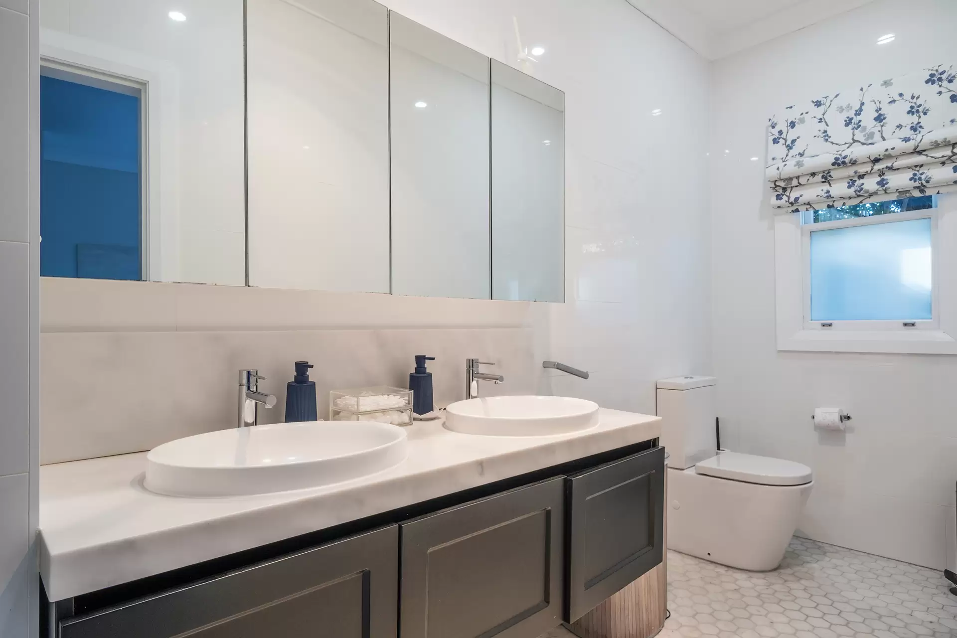 4 Colwell Crescent, Chatswood Sold by Chan Yahl - image 13