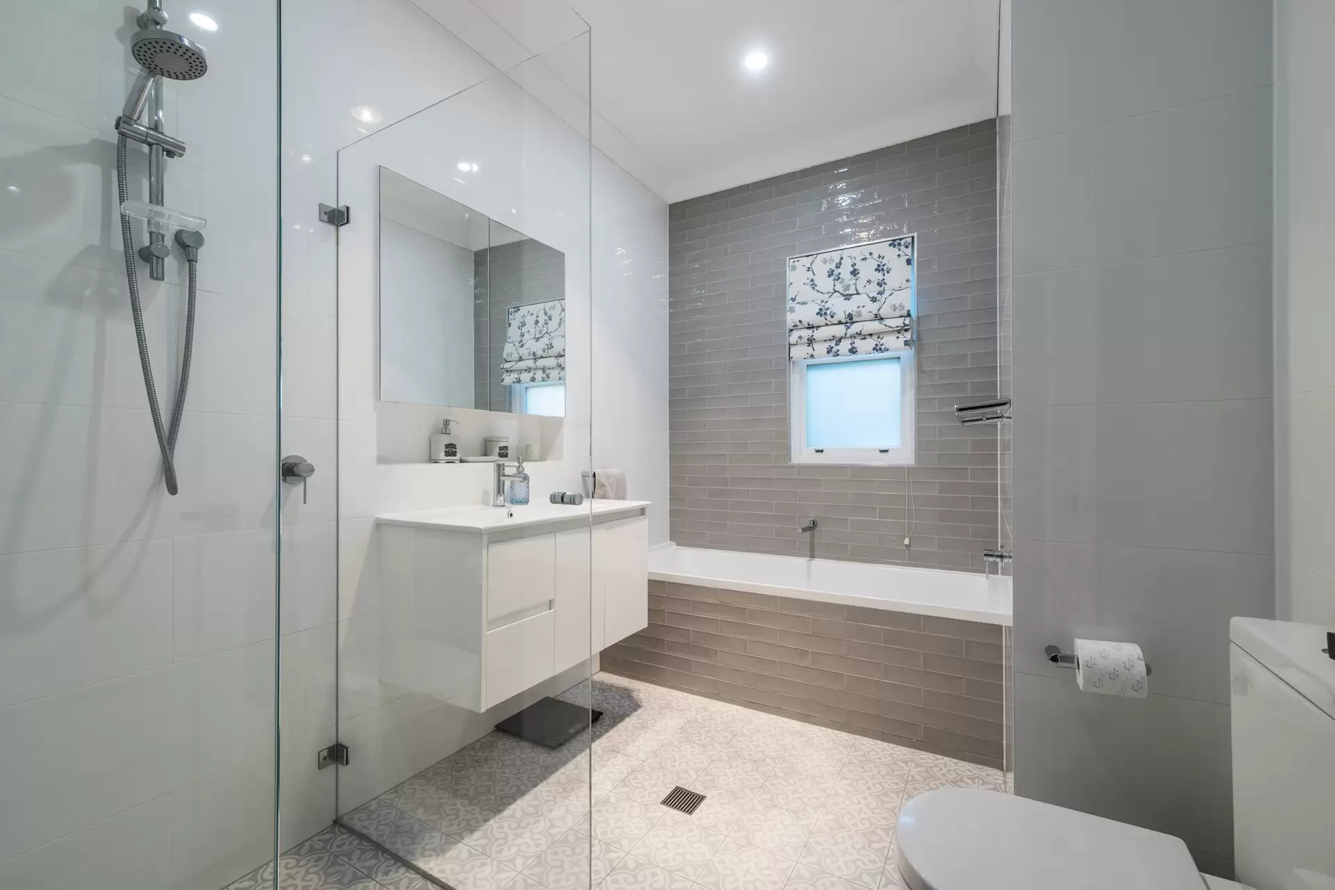 4 Colwell Crescent, Chatswood Sold by Chan Yahl - image 17