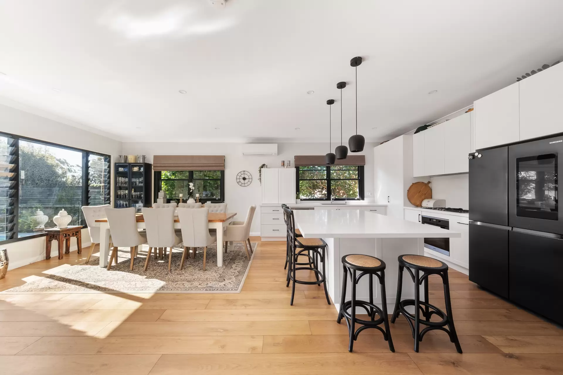 4 Colwell Crescent, Chatswood Sold by Chan Yahl - image 5