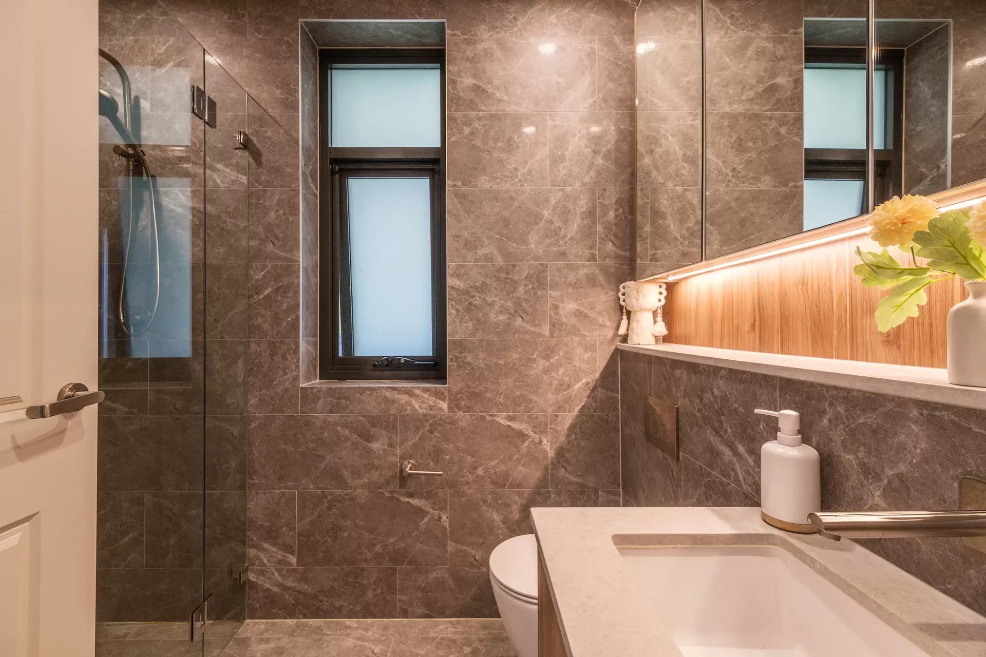 405/9 Lorne Avenue, Killara Sold by Chan Yahl - image 8