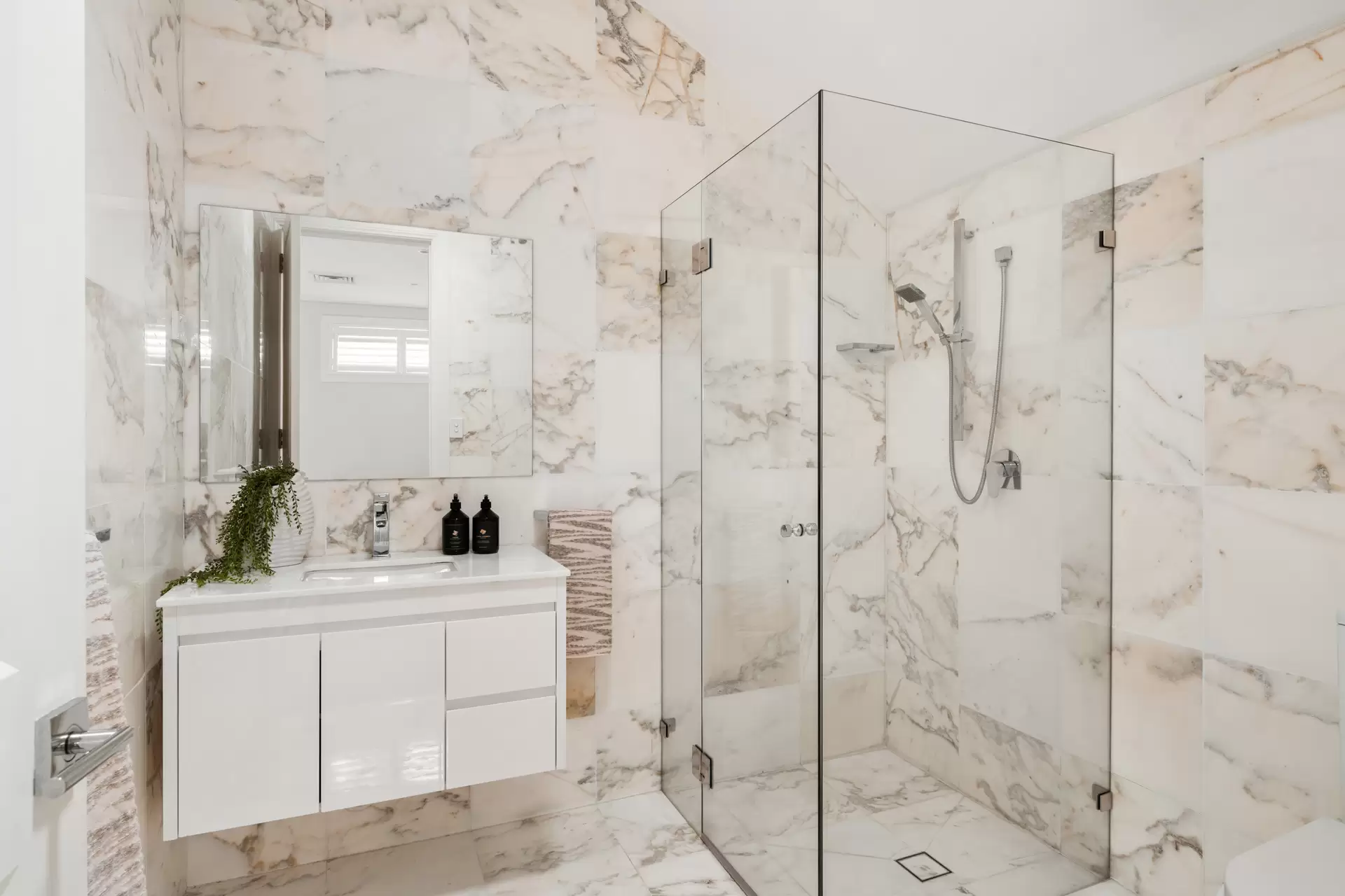 2/10 Bobbin Head Road, Pymble Sold by Chan Yahl - image 9