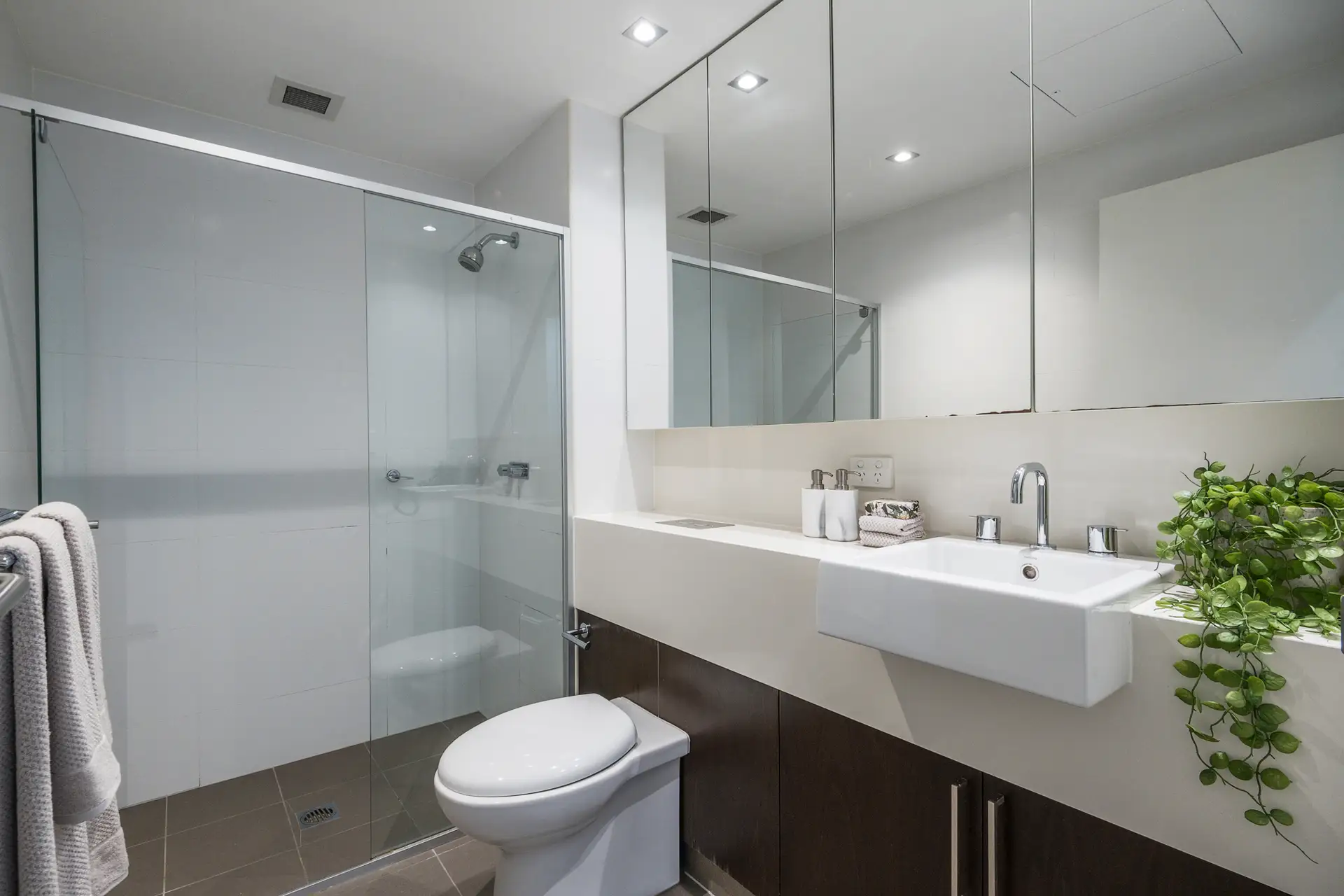 E109/1-3 Eton Road, Lindfield Sold by Chan Yahl - image 13