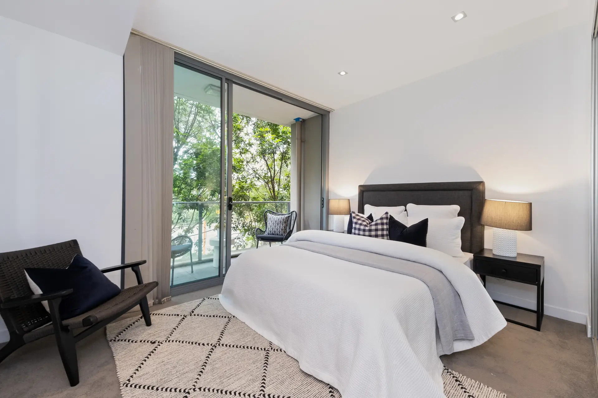 E109/1-3 Eton Road, Lindfield Sold by Chan Yahl - image 9