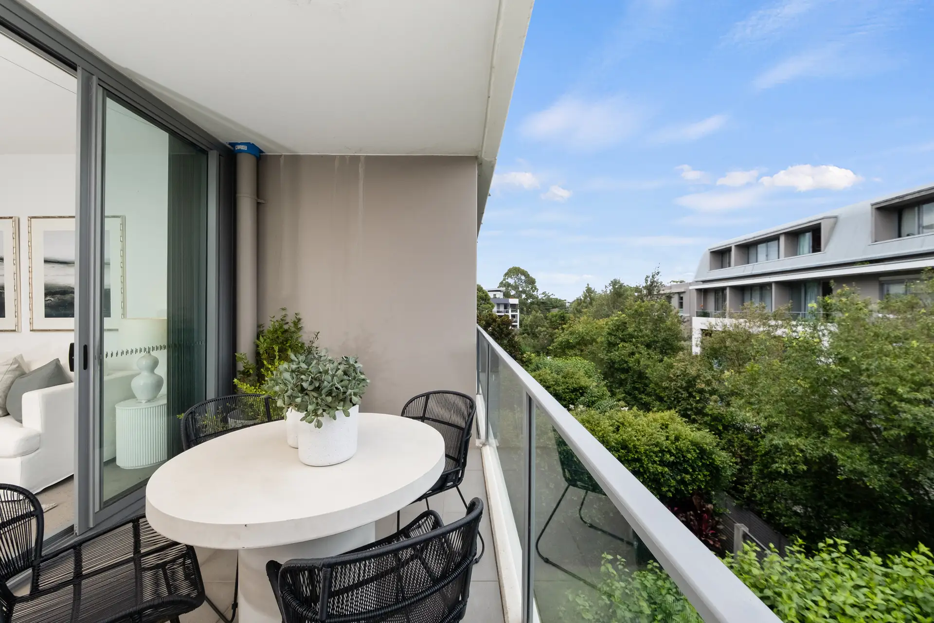 E109/1-3 Eton Road, Lindfield Sold by Chan Yahl - image 2