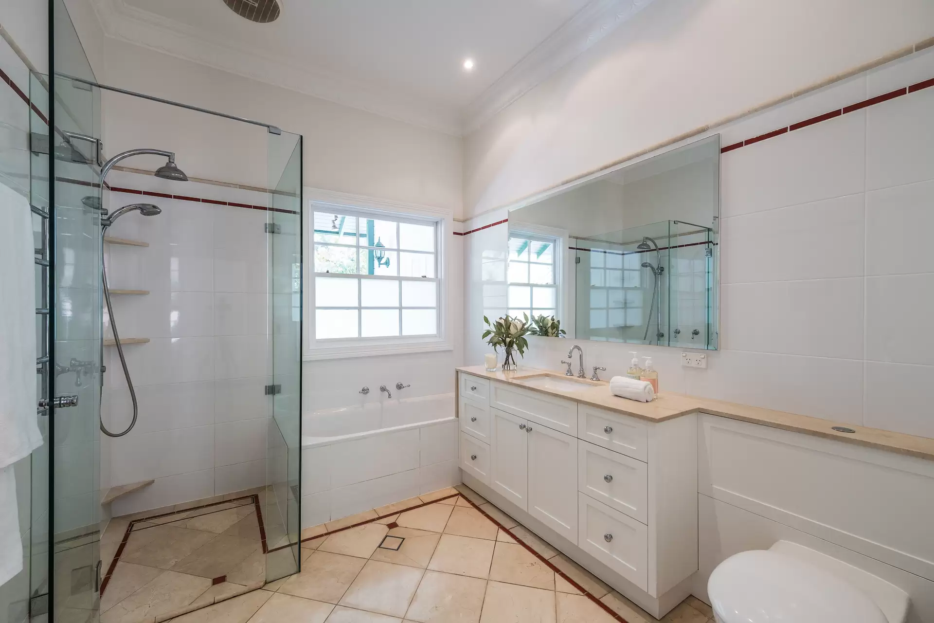 46 Middle Harbour Road, Lindfield Auction by Chan Yahl - image 11