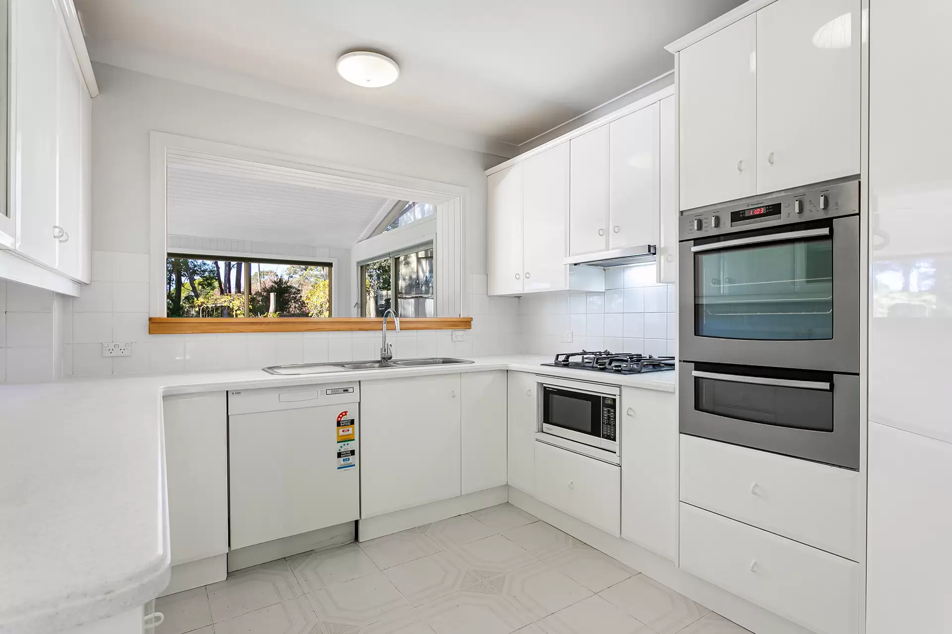 7 Yalunga Place, St Ives Leased by Chan Yahl - image 2