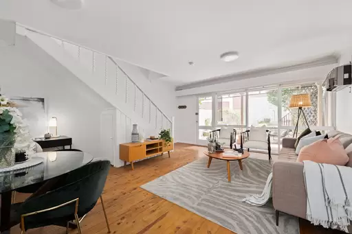 19/470 Pacific Highway, Lindfield Sold by Chan Yahl