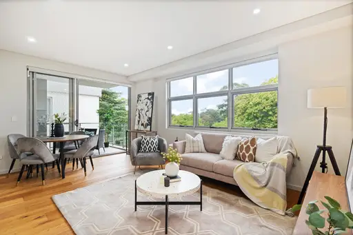 201/12 Shinfield Avenue, St Ives Sold by Chan Yahl