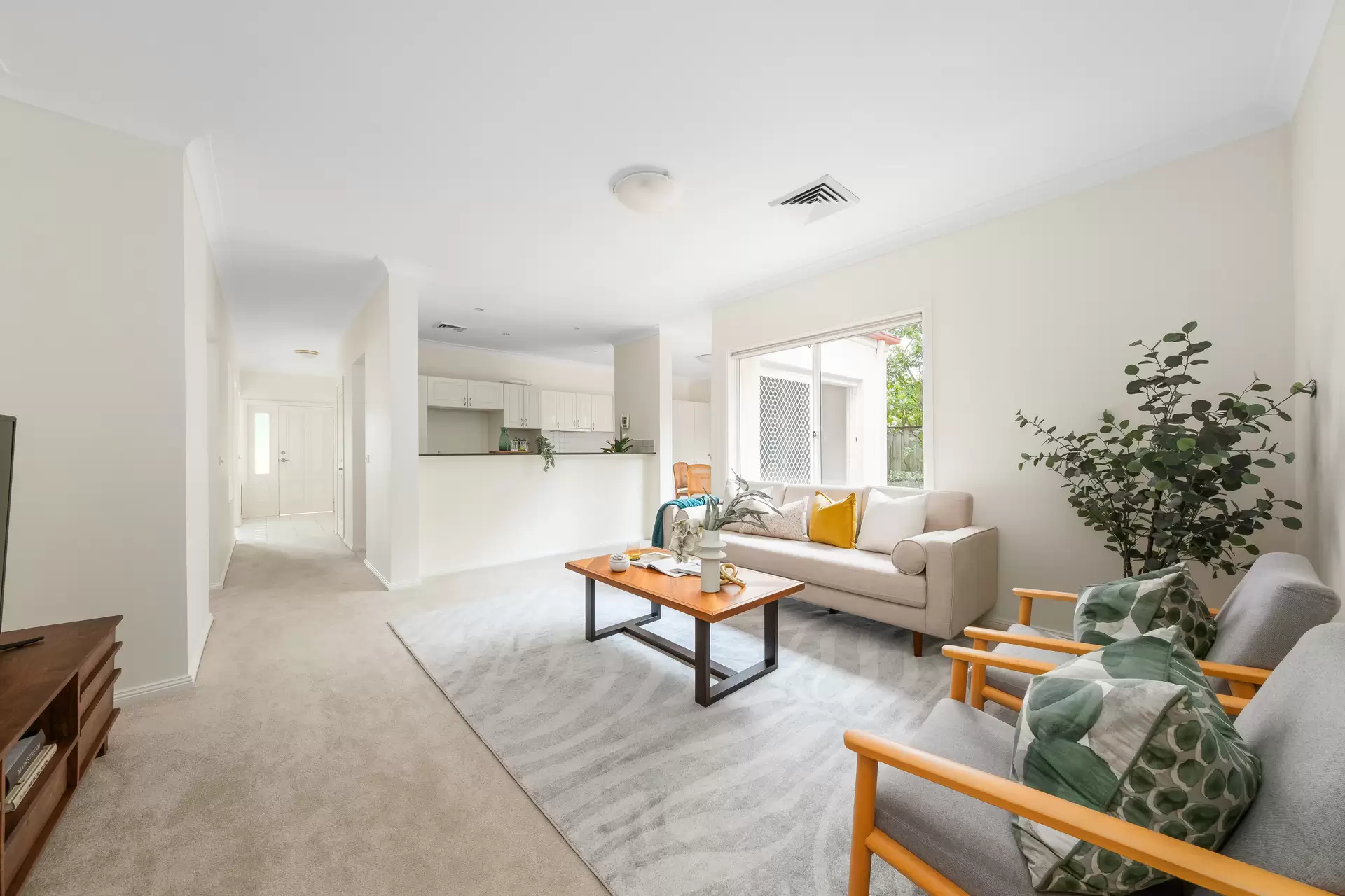 8 Cates Place, St Ives Auction by Chan Yahl - image 3