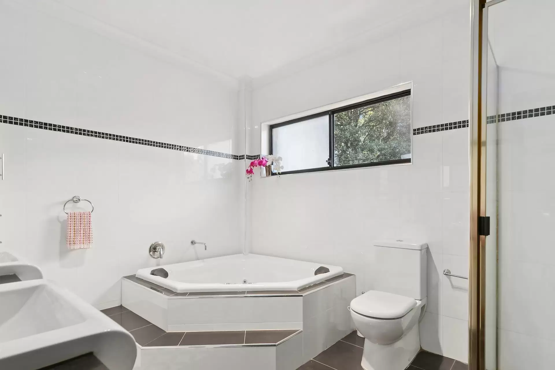 17 Parkwood Grove, West Pymble Auction by Chan Yahl - image 10