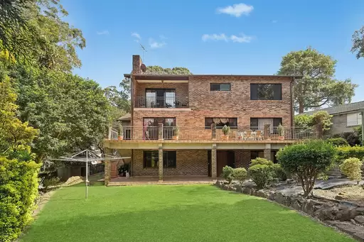 17 Parkwood Grove, West Pymble Auction by Chan Yahl