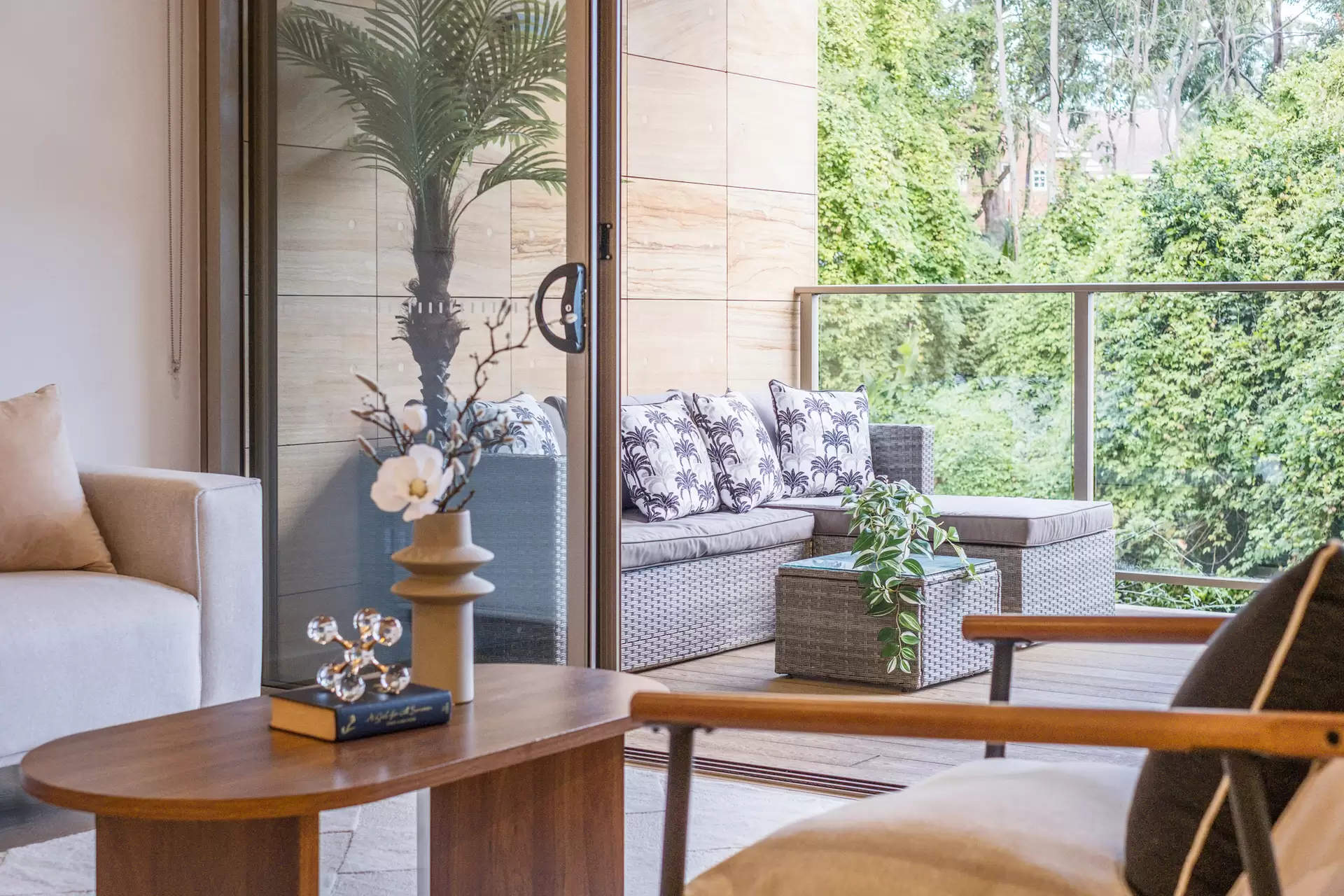 22/8 Buckingham Road, Killara Auction by Chan Yahl - image 3