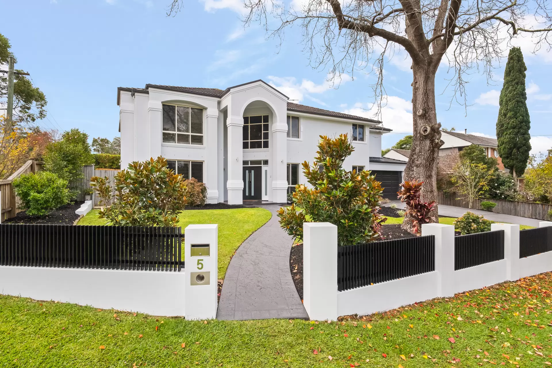 5 Cherrywood Avenue, Wahroonga Auction by Chan Yahl