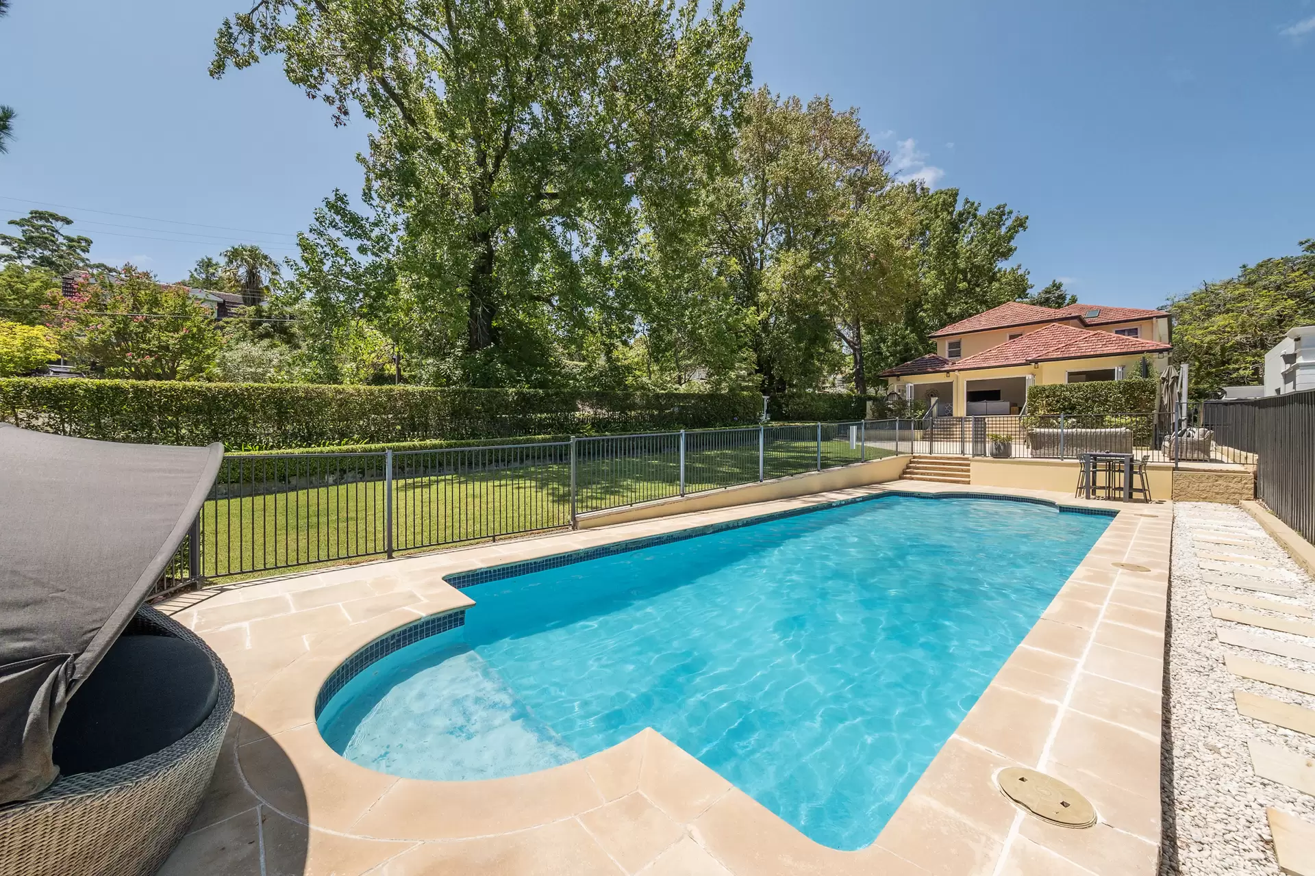 11 Loombah Avenue, East Lindfield Auction by Chan Yahl - image 10