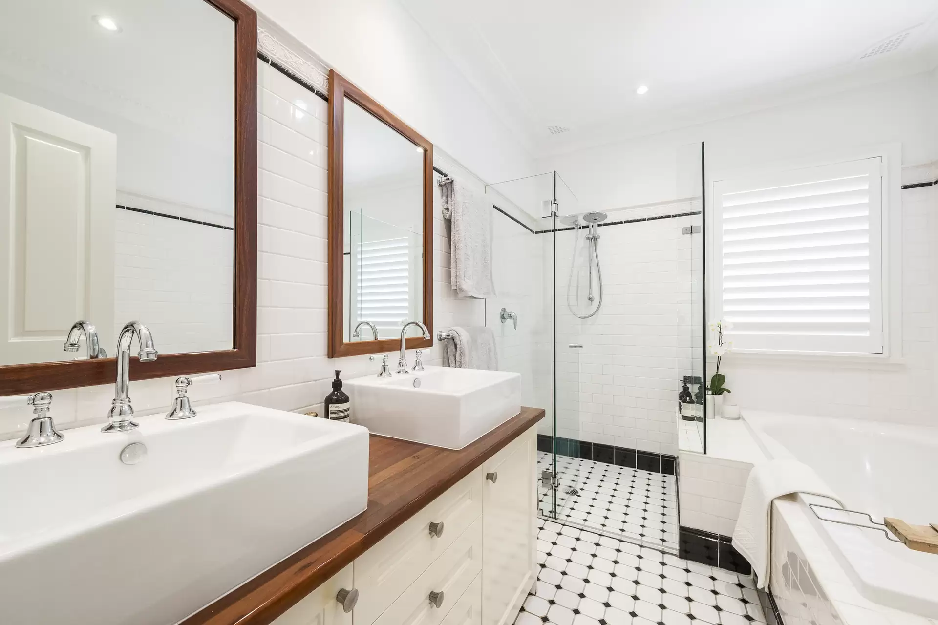 11 Loombah Avenue, East Lindfield Auction by Chan Yahl - image 19