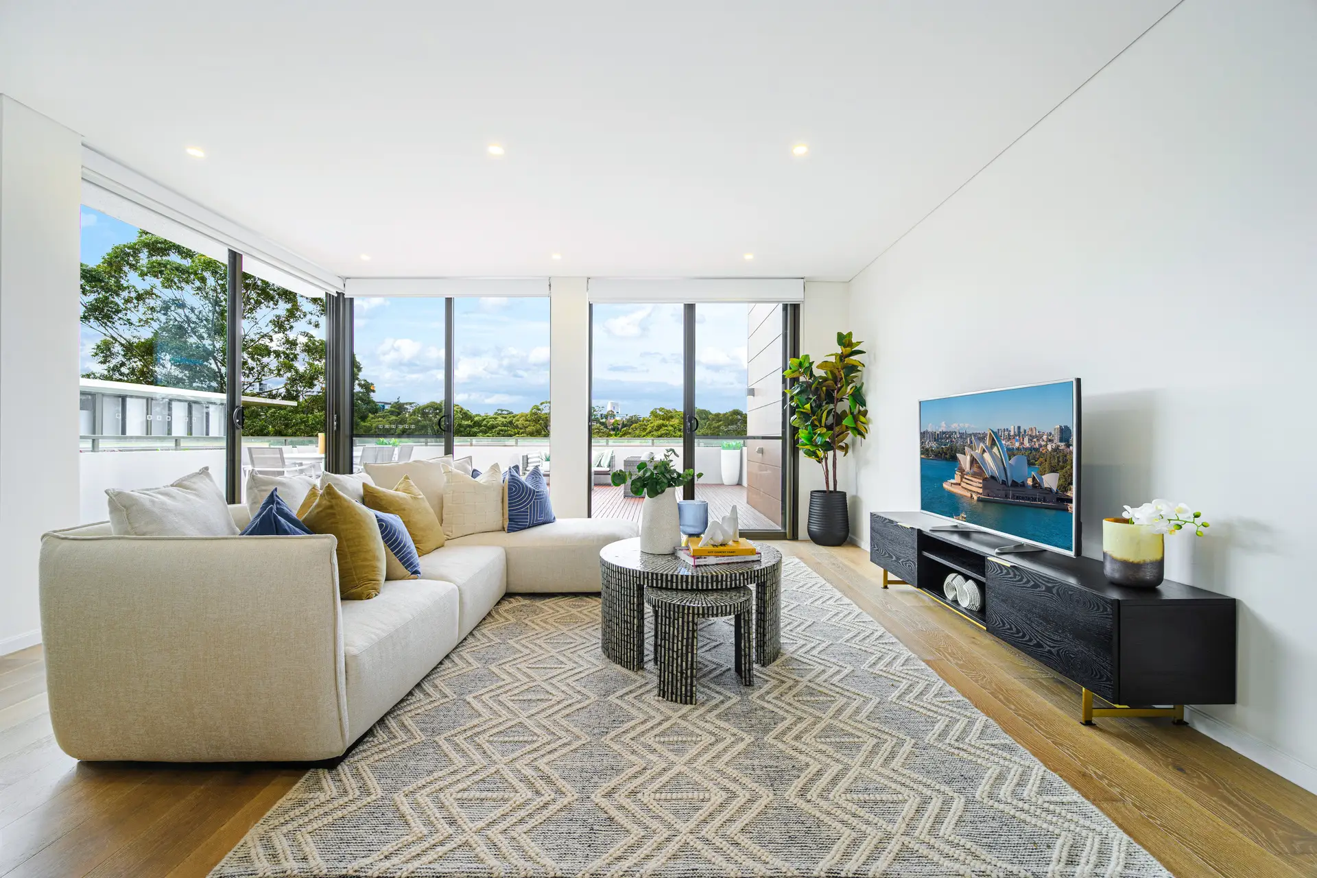 B502/35 Little Street, Lane Cove Sold by Chan Yahl - image 1
