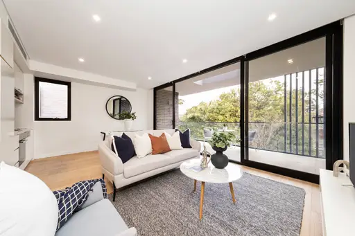 409/30-34 Henry Street, Gordon Sold by Chan Yahl