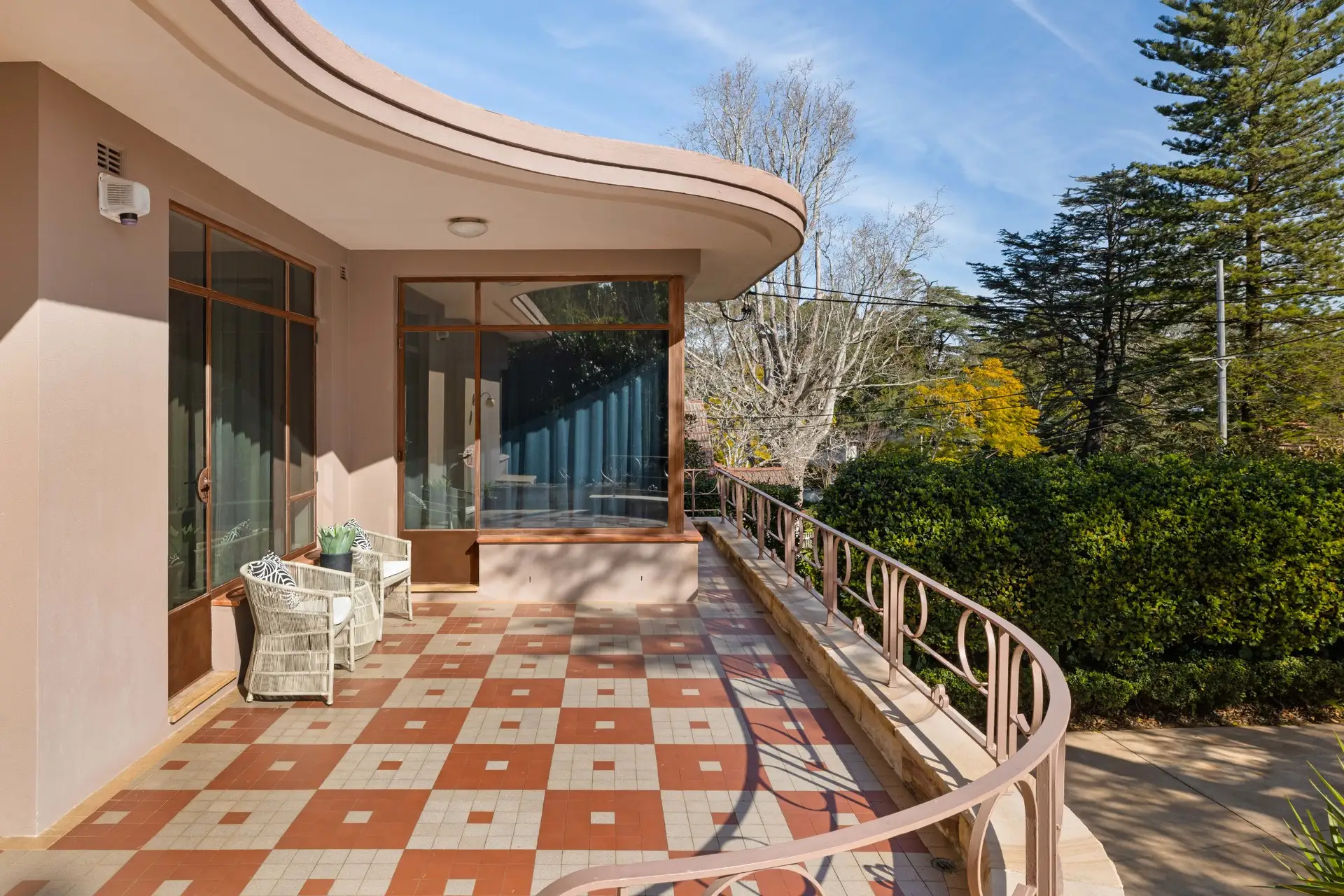 51 Norfolk Street, Killara Sold by Chan Yahl - image 2
