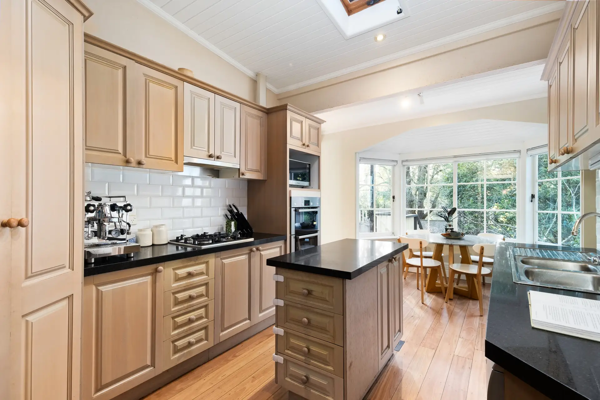 6 Burgoyne Street, Gordon Sold by Chan Yahl - image 7