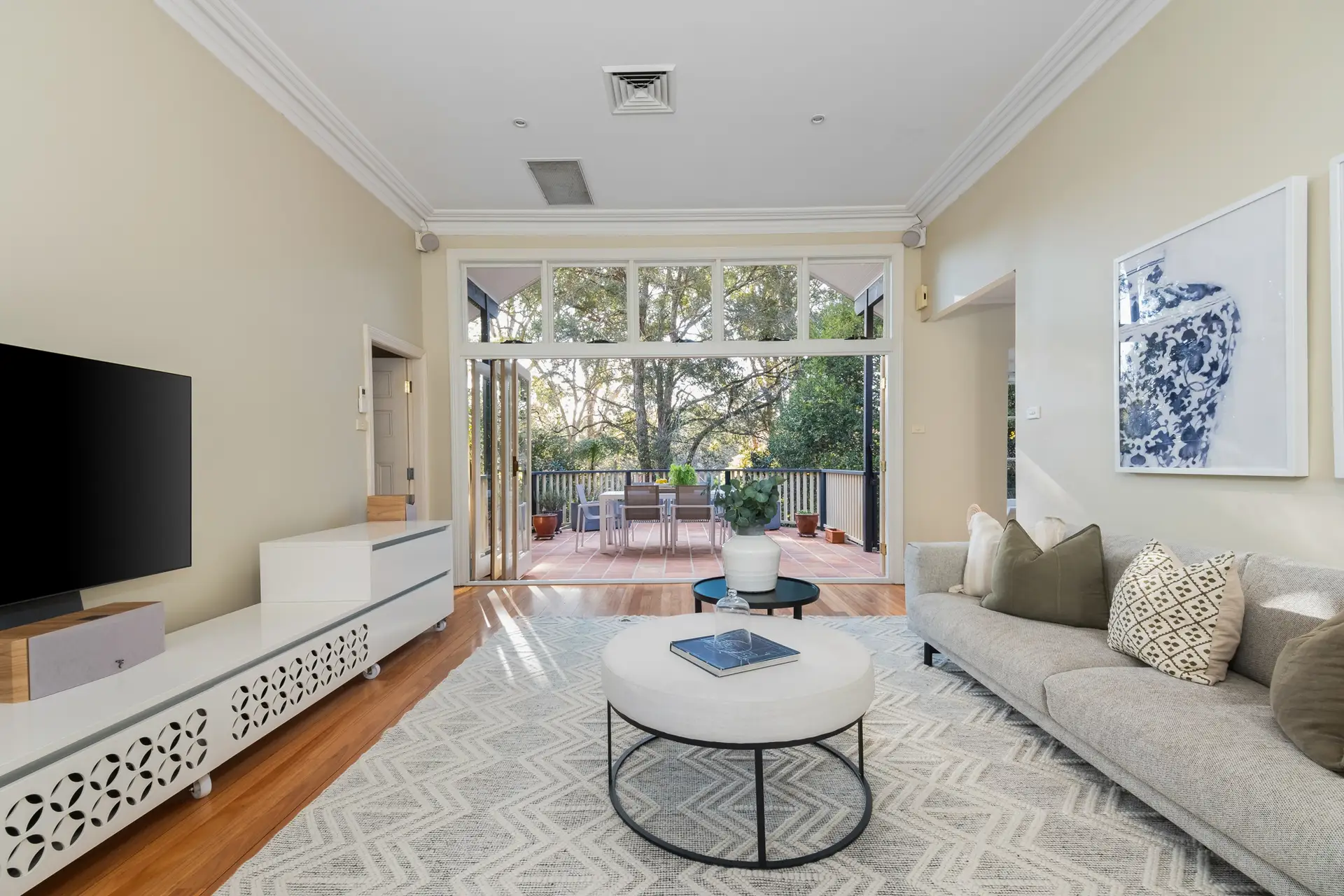6 Burgoyne Street, Gordon Sold by Chan Yahl - image 3