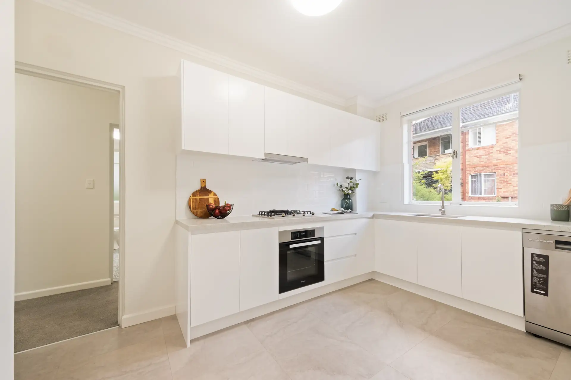 2/33A Lorne Avenue, Killara Sold by Chan Yahl - image 5
