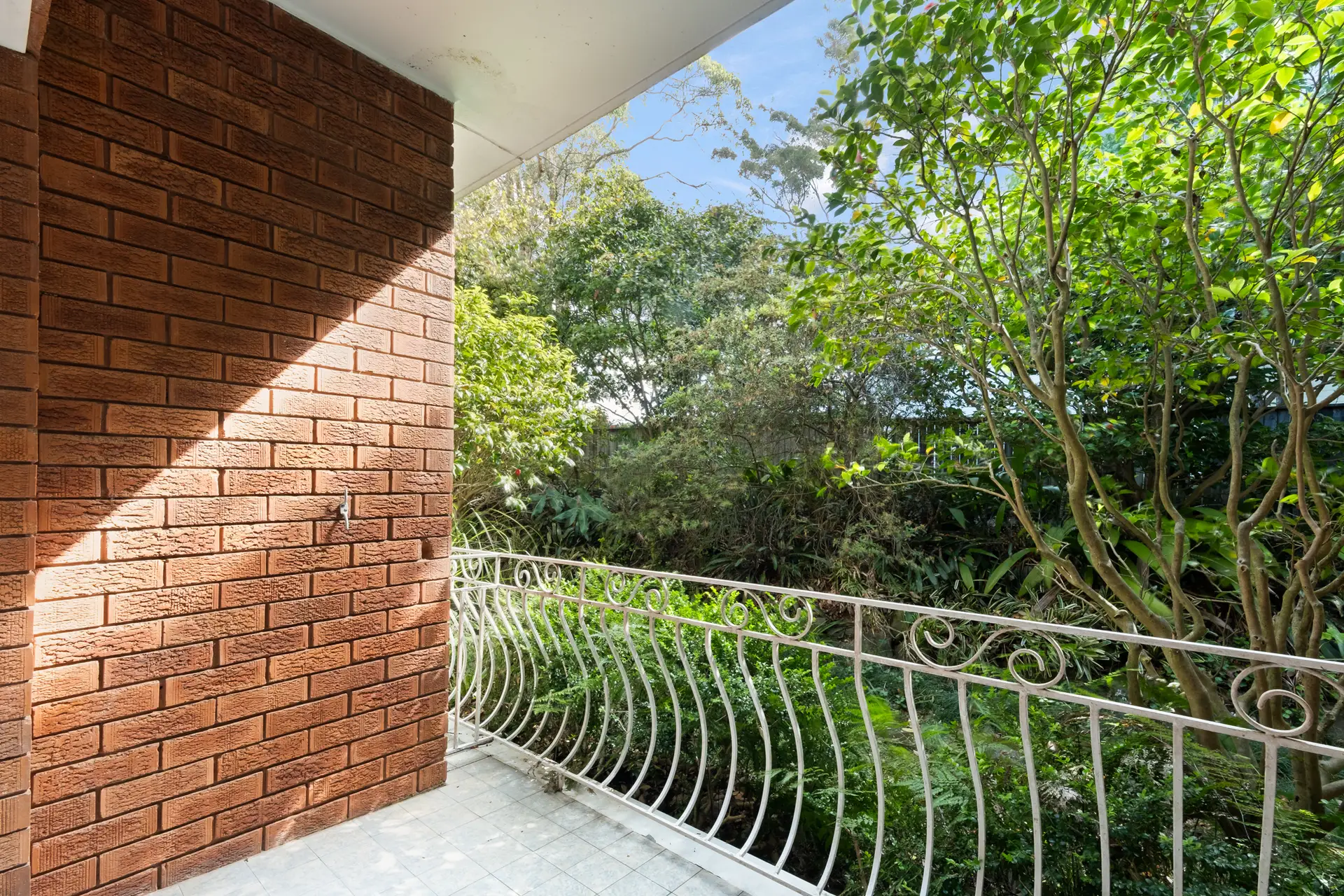 2/33A Lorne Avenue, Killara Sold by Chan Yahl - image 8