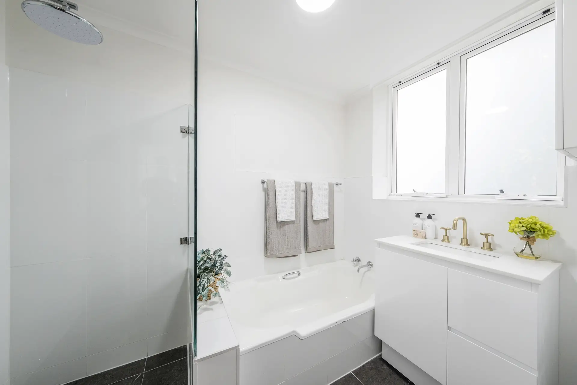 33/650 Pacific Highway, Killara Sold by Chan Yahl - image 12