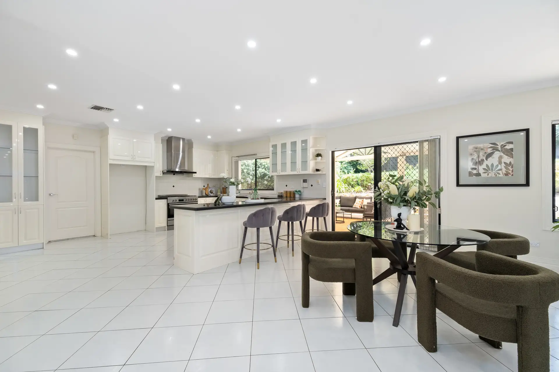 56 Peartree Circuit, West Pennant Hills Sold by Chan Yahl - image 8