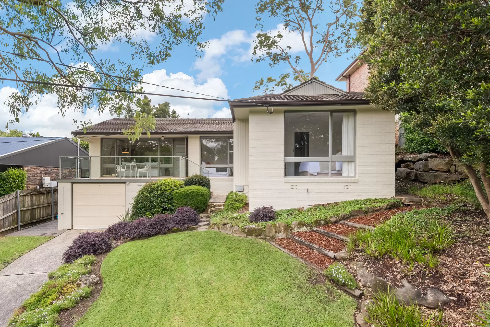 36 Willarong Road, Mount Colah Sold by Chan Yahl - image 1