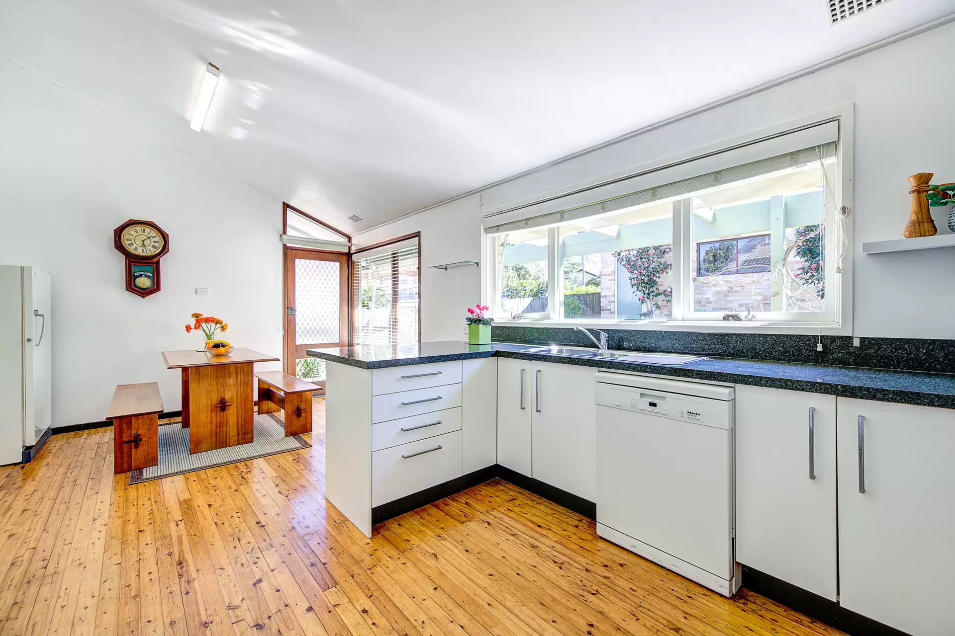 51A Bobbin Head Road, Turramurra Sold by Chan Yahl - image 4