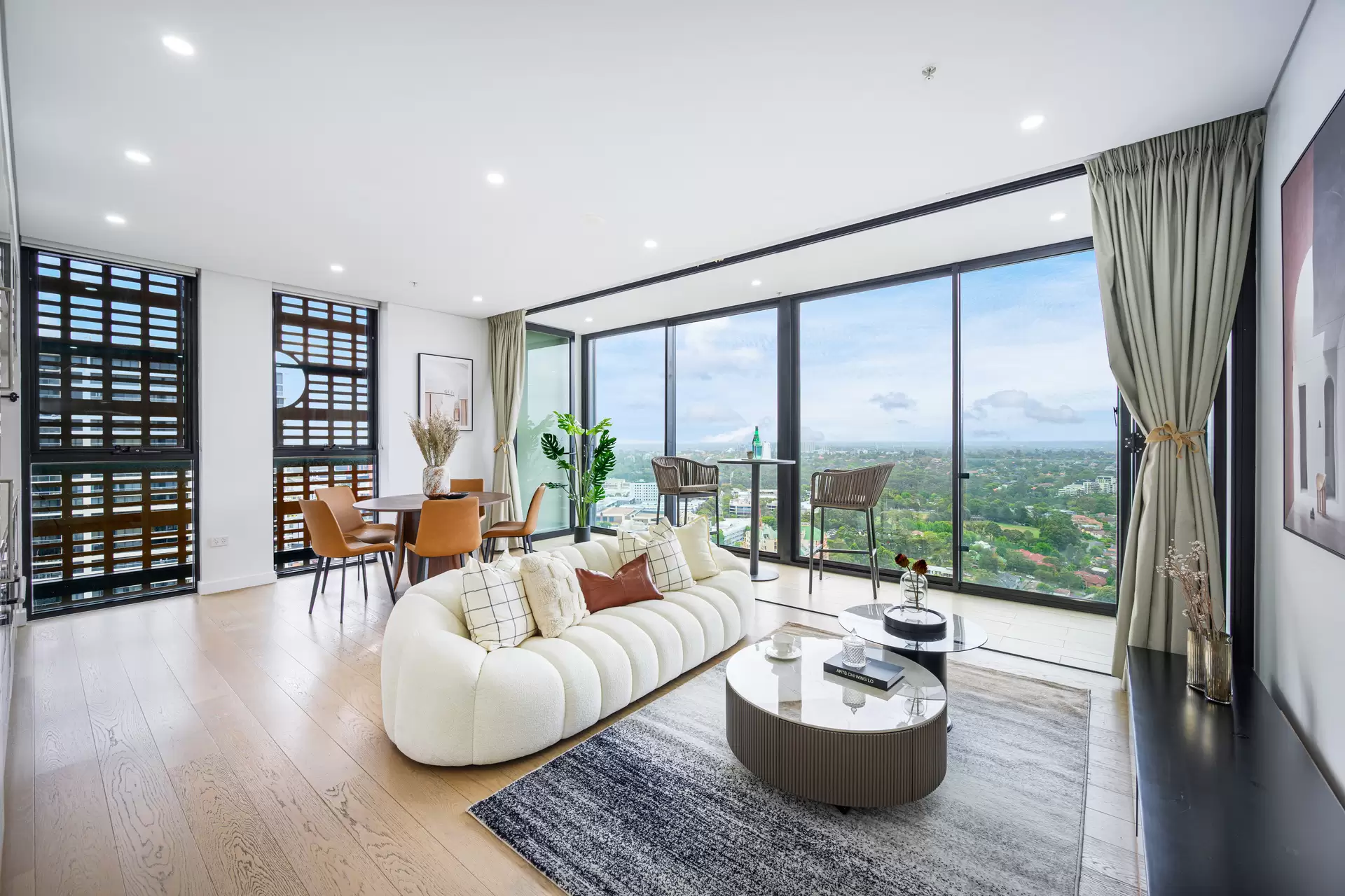 2610/10 Atchison Street, St Leonards Sold by Chan Yahl - image 2